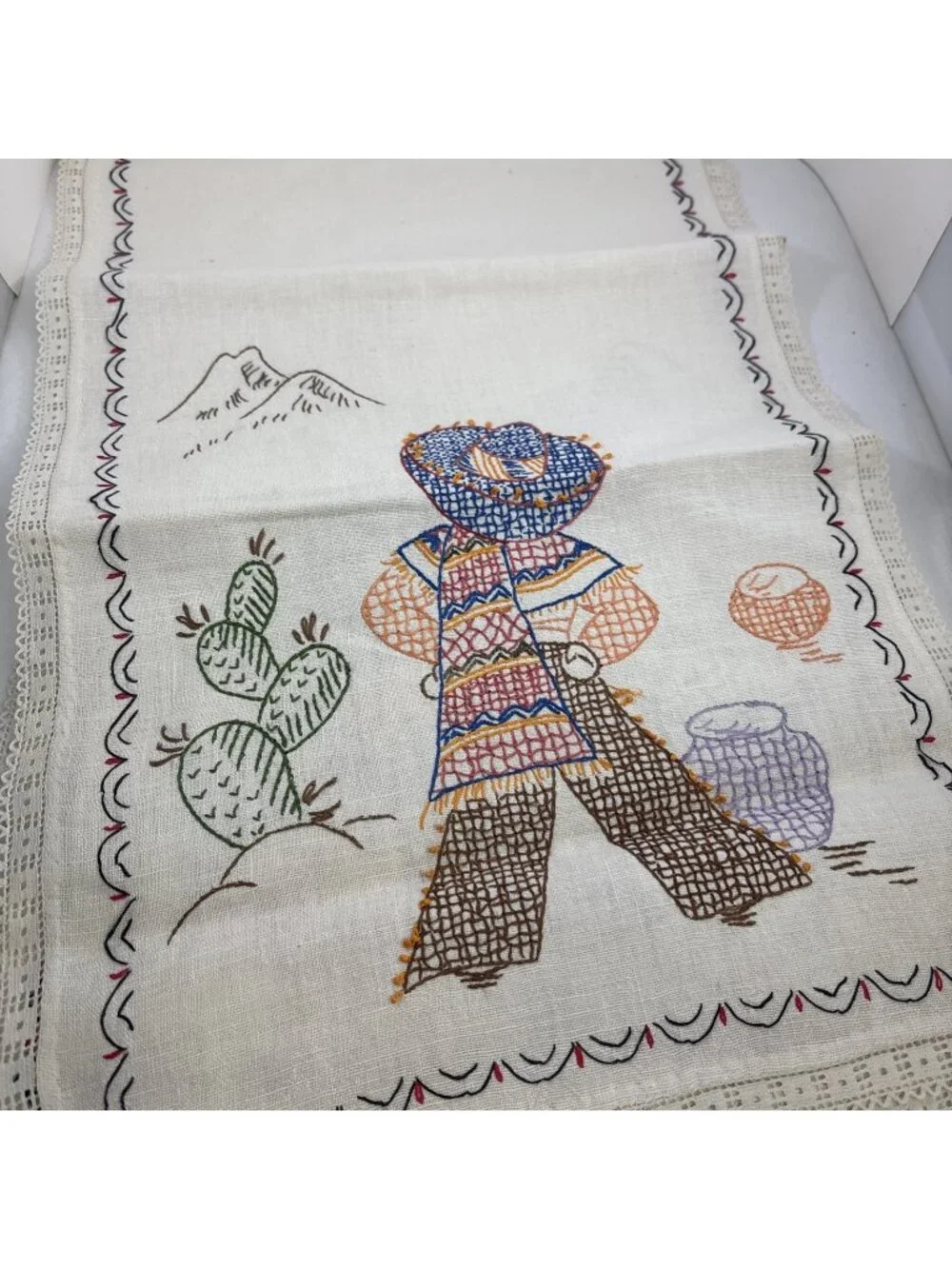 Vintage Mexican Folk Embroidered Desser Scarf Table Runner Linen 13.5” X 41”
